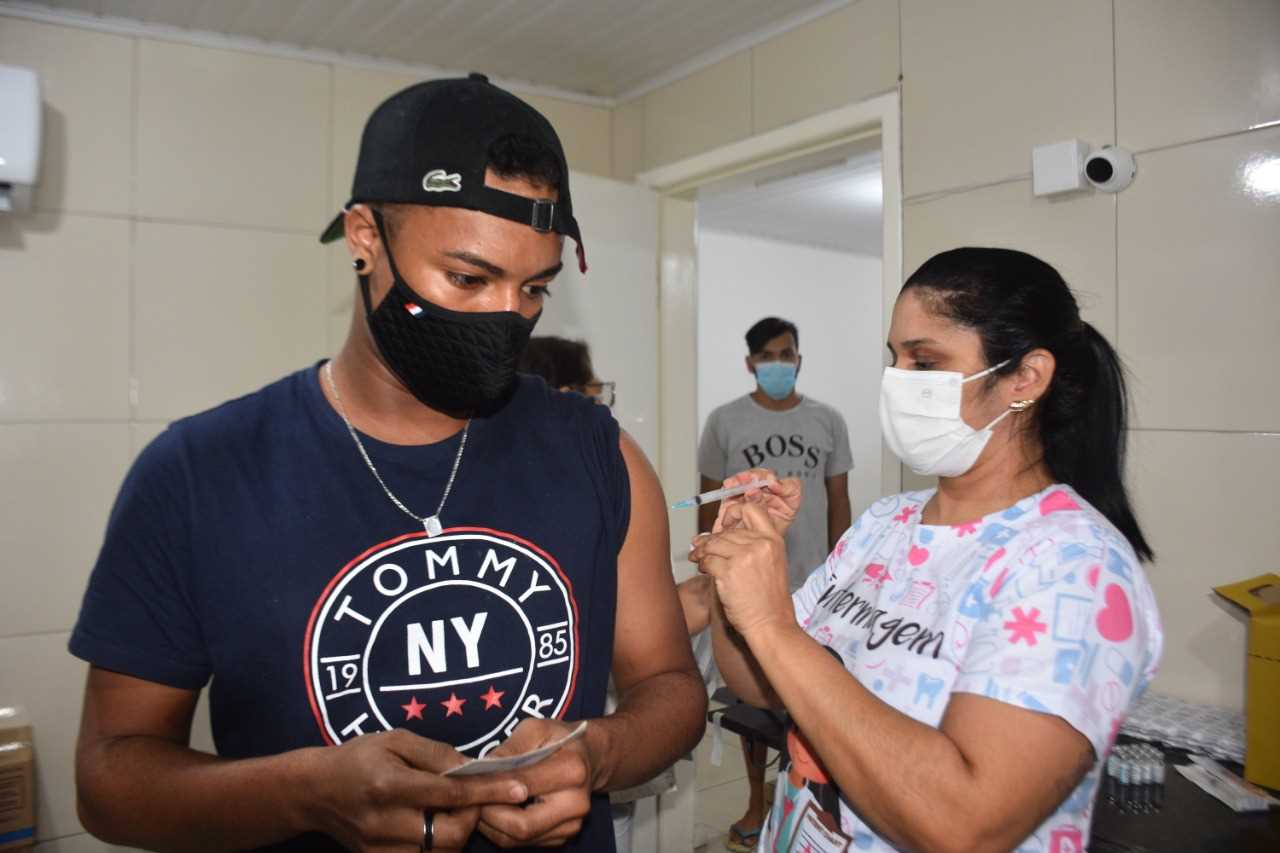 Camacã: Prefeitura começou a Vacinar jovens de 18 anos ou mais na sede e distritos